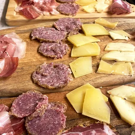 Azzurro Di Vallepietra * Camporotondo di Fiastrone