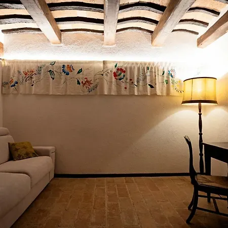 Azzurro Di Vallepietra * Camporotondo di Fiastrone