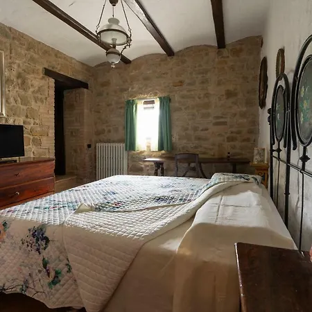 Azzurro Di Vallepietra * Camporotondo di Fiastrone